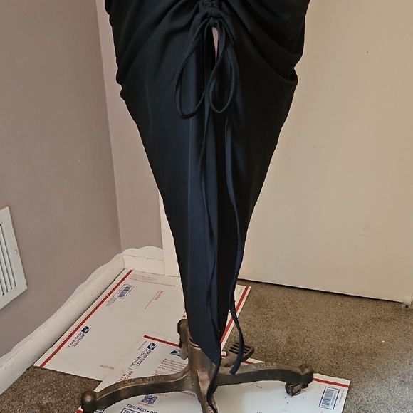 Stretch One-Shoulder Dress - Picture 4 of 9